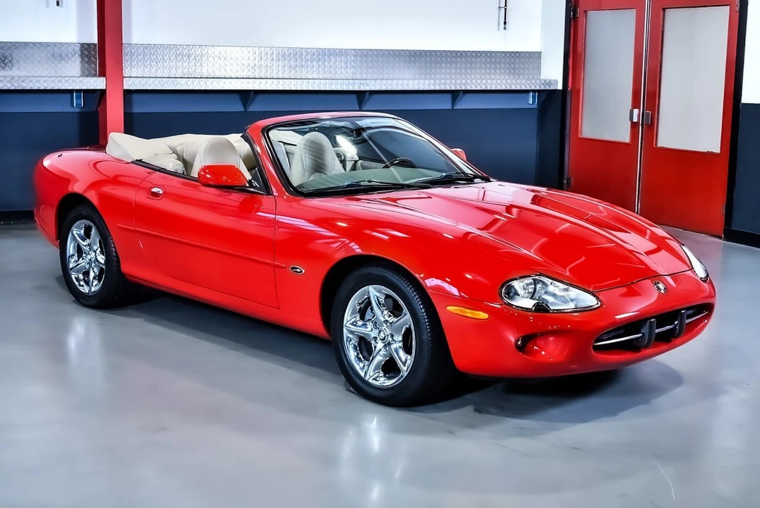 2000 Jaguar X100 XK8 - Image 3 of 30
