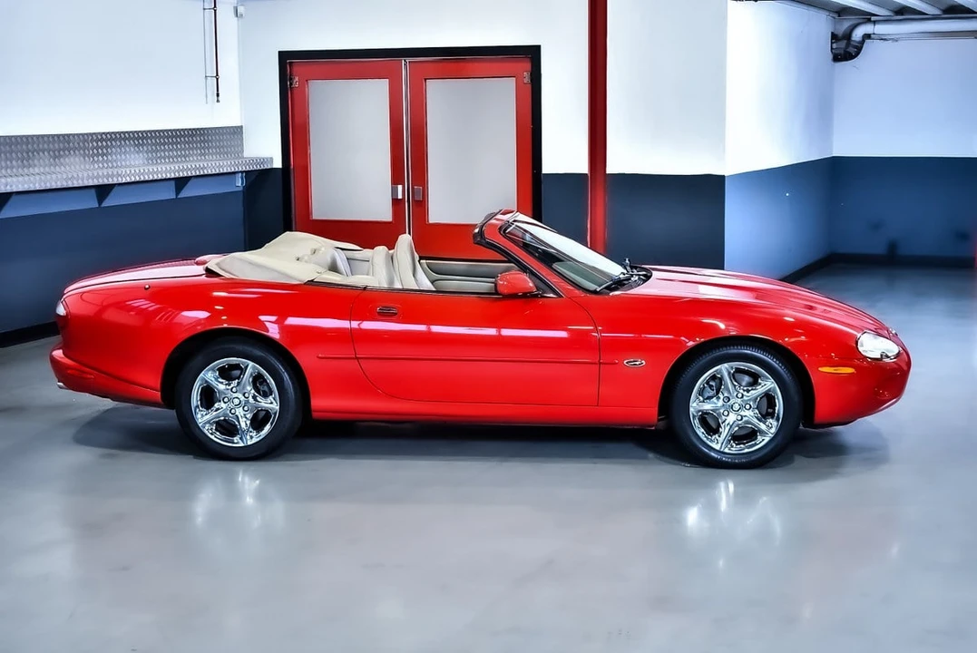 2000 Jaguar X100 XK8 - Image 7 of 30