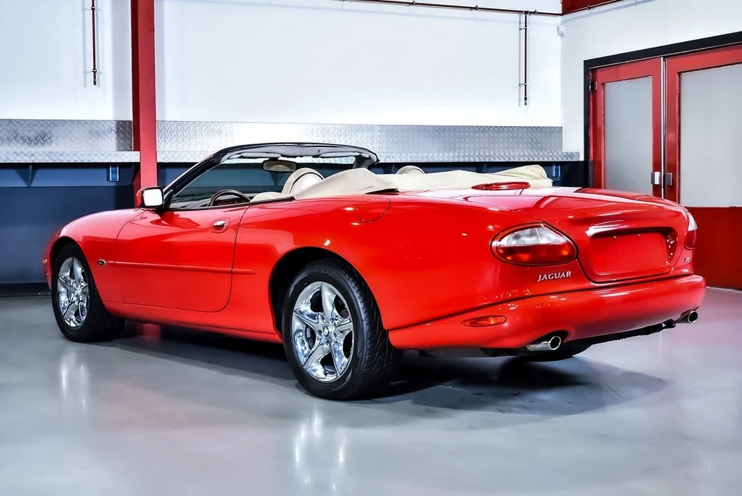 2000 Jaguar X100 XK8 - Image 14 of 30