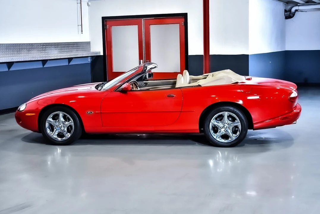 2000 Jaguar X100 XK8 - Image 11 of 30