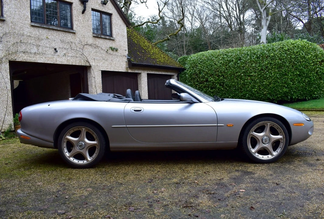 2000 Jaguar X100 XK8 - Image 3 of 30