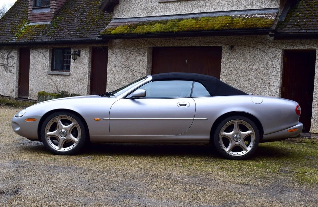 2000 Jaguar X100 XK8 - Image 5 of 30