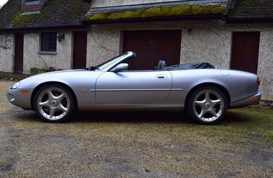 2000 Jaguar X100 XK8 - Image 6 of 30