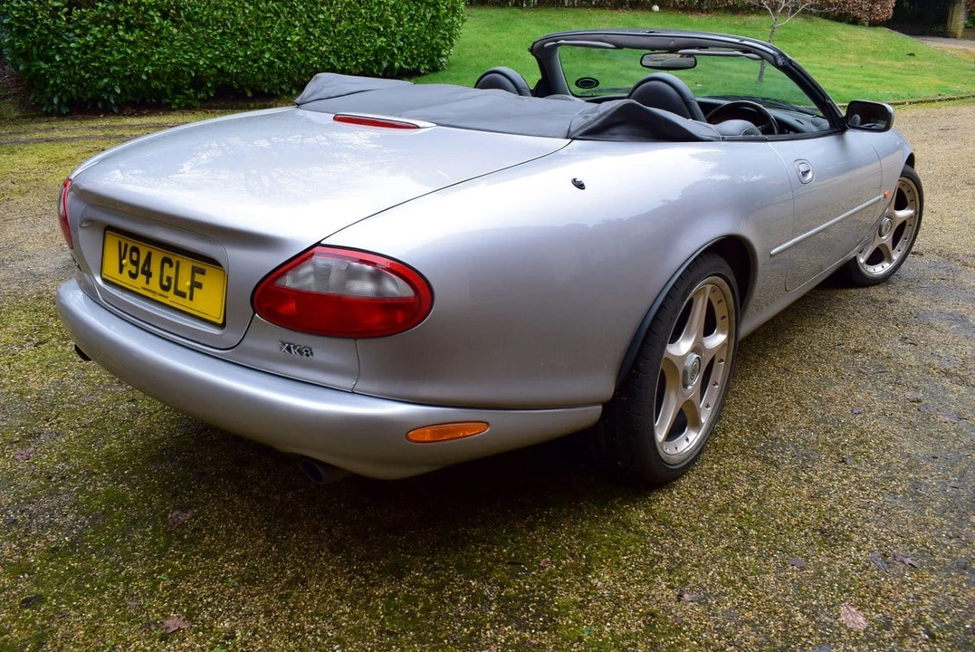 2000 Jaguar X100 XK8 - Image 10 of 30