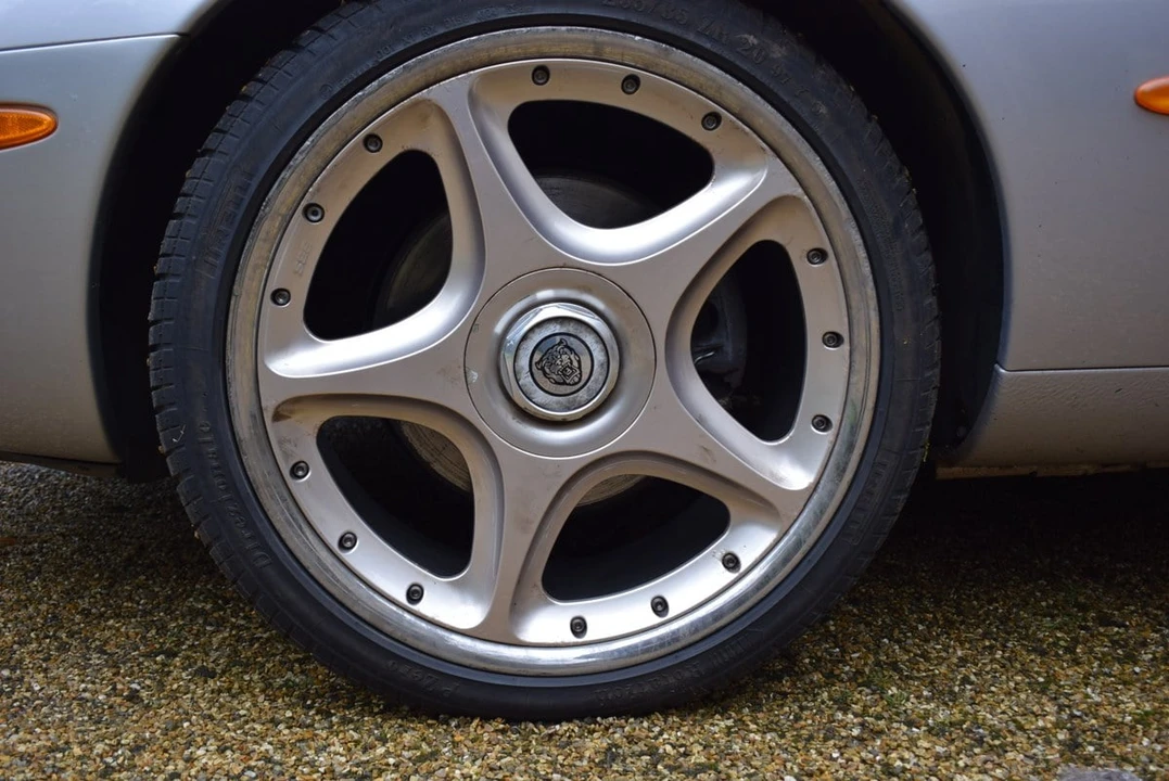 2000 Jaguar X100 XK8 - Image 19 of 30