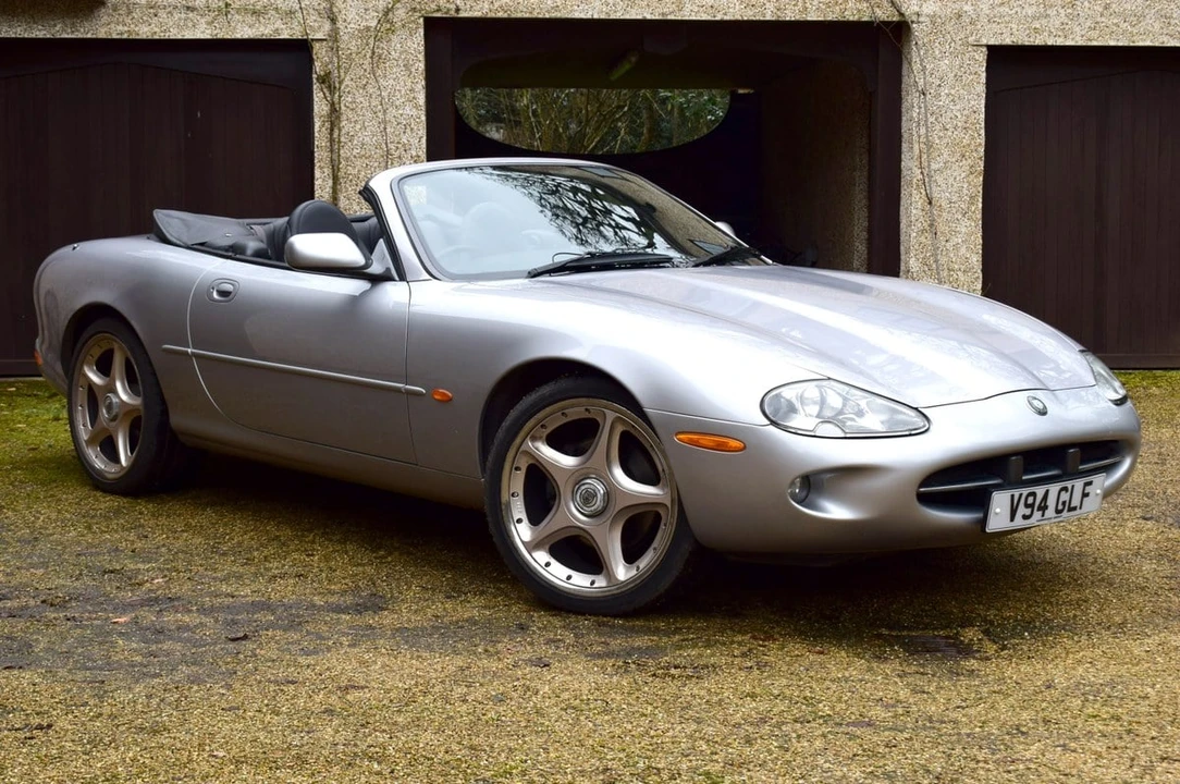2000 Jaguar X100 XK8 - Image 7 of 30