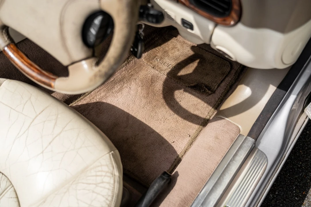2000 Jaguar X100 XKR - Image 28 of 30