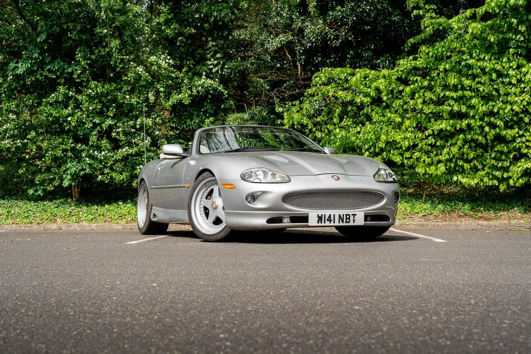 2000 Jaguar X100 XKR - Image 2 of 30