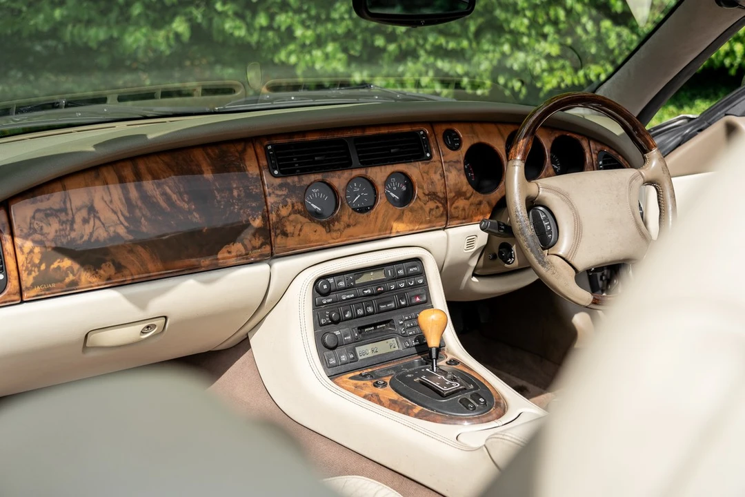 2000 Jaguar X100 XKR - Image 23 of 30