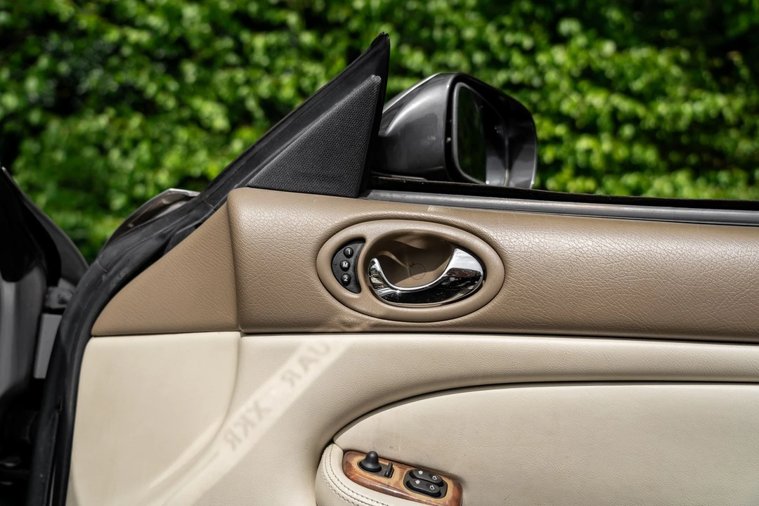2000 Jaguar X100 XKR - Image 30 of 30