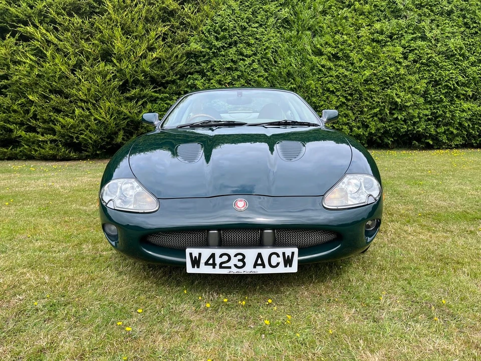 2000 Jaguar X100 XKR - Image 2 of 30