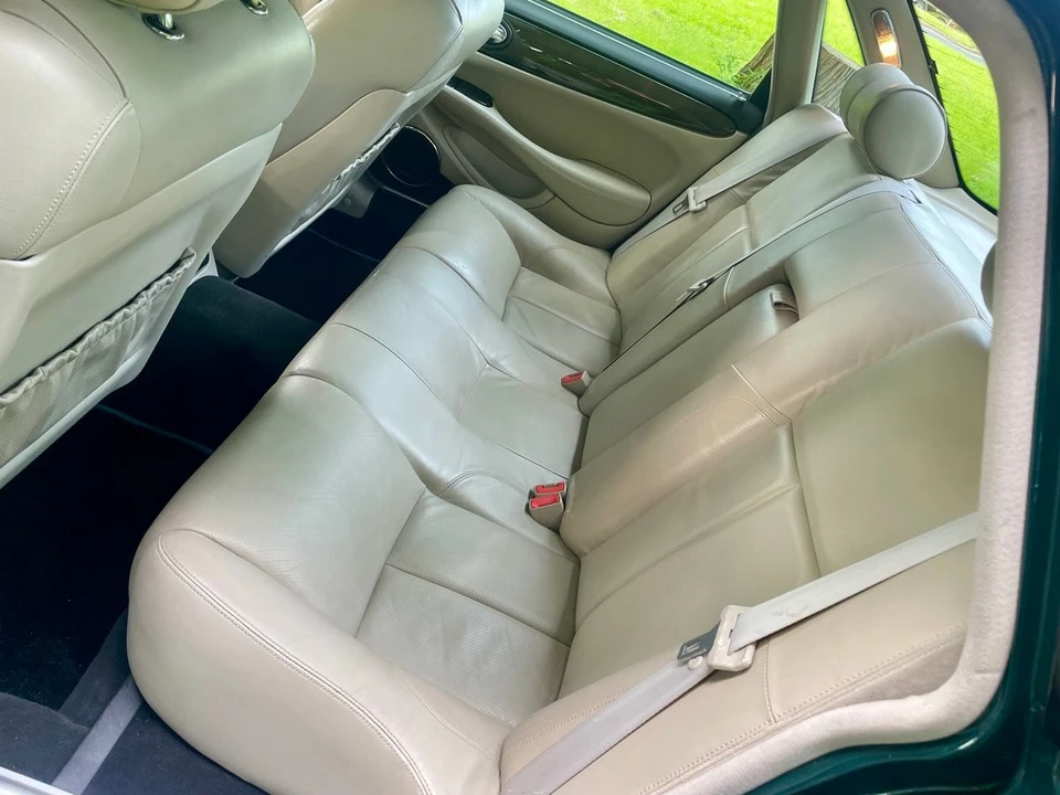 2000 Jaguar X308 XJR - Image 25 of 30