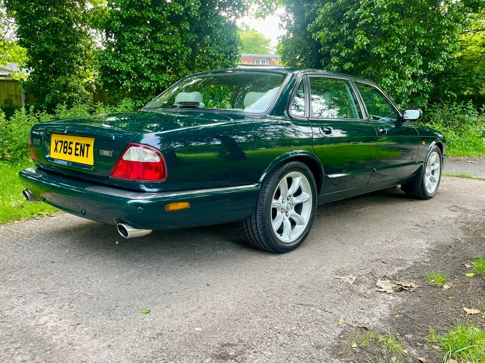 2000 Jaguar X308 XJR - Image 7 of 30