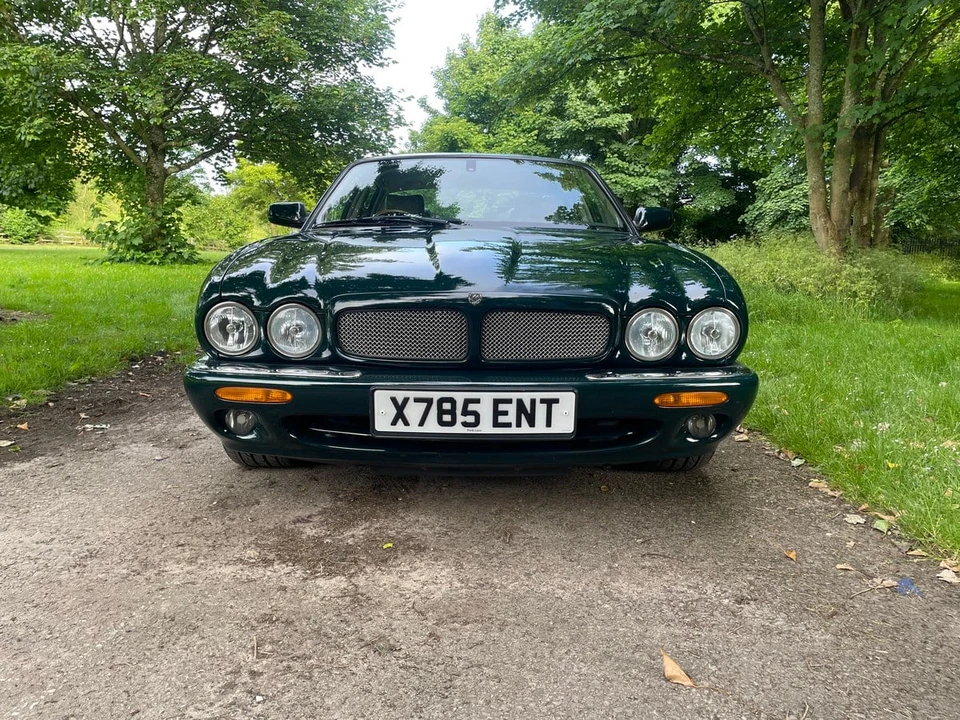2000 Jaguar X308 XJR - Image 3 of 30
