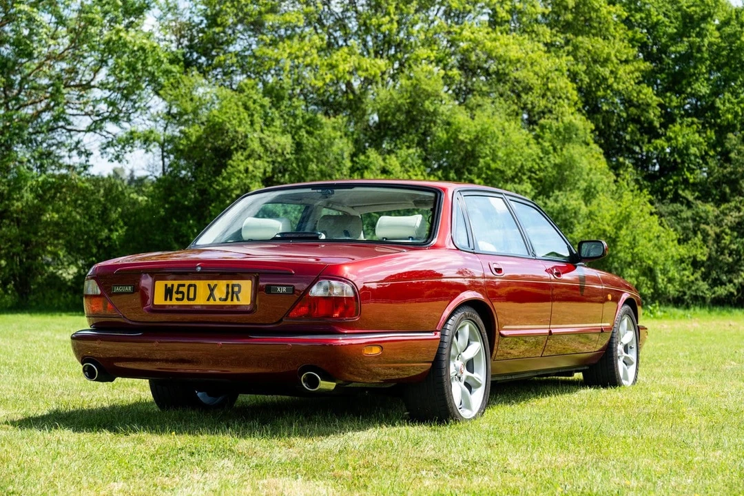 2000 Jaguar X308 XJR - Image 16 of 30