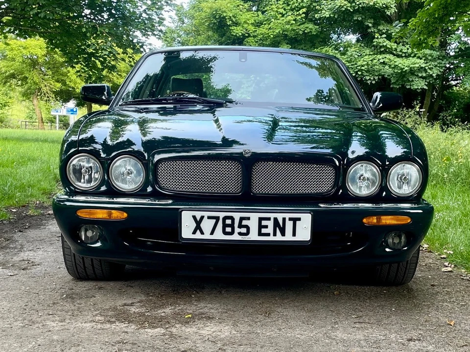 2000 Jaguar X308 XJR - Image 2 of 30