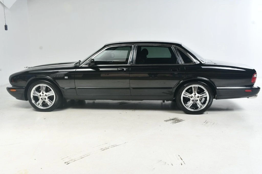 2000 Jaguar X308 XJR - Image 4 of 12