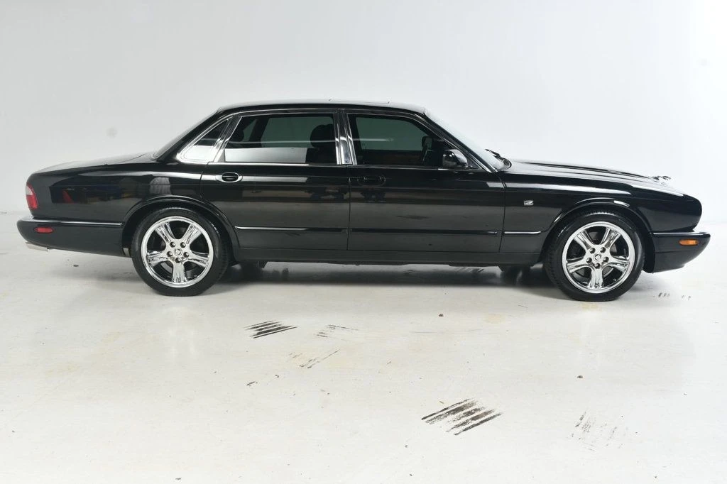 2000 Jaguar X308 XJR - Image 3 of 12
