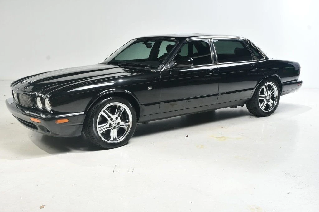 2000 Jaguar X308 XJR - Image 2 of 12
