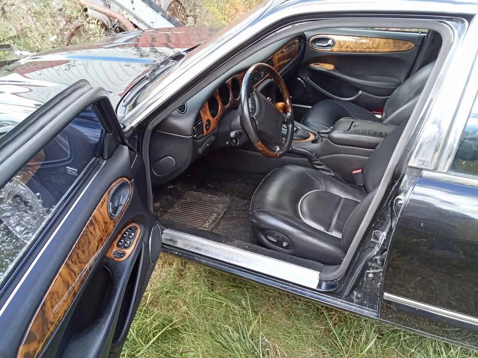 2000 Jaguar X308 XJ - Image 2 of 6