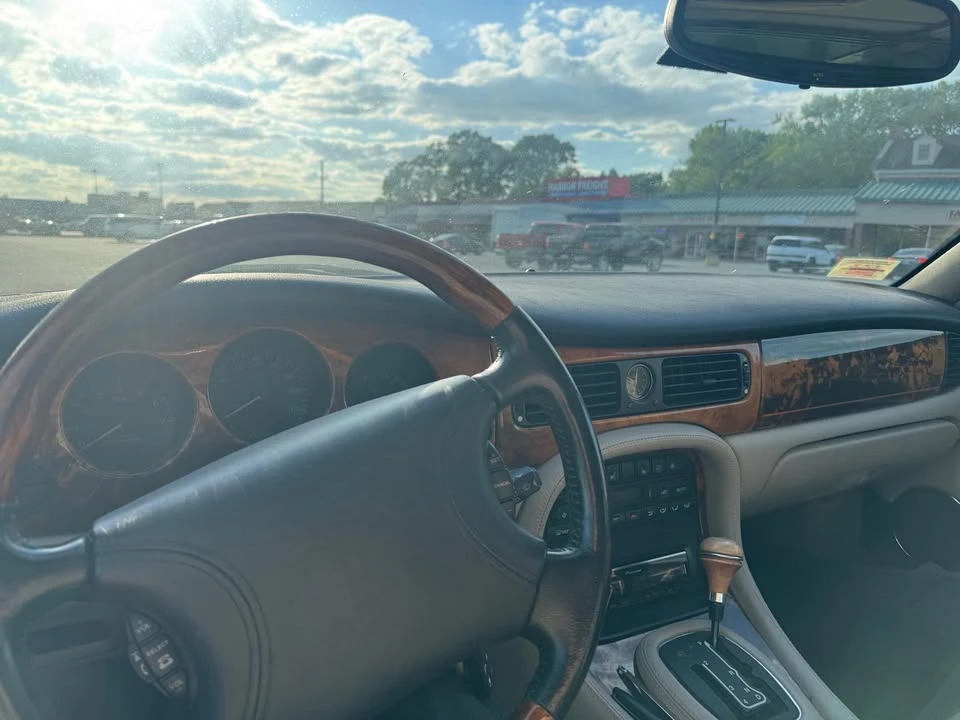 2000 Jaguar X308 XJR - Image 6 of 9