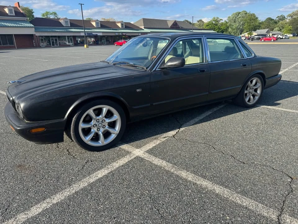 2000 Jaguar X308 XJR - Image 2 of 9