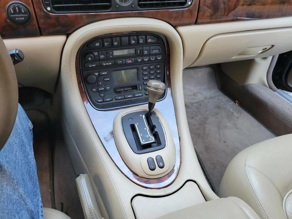 2000 Jaguar X308 XJ - Image 11 of 31