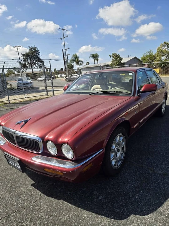 2000 Jaguar X308 XJ - Image 3 of 12
