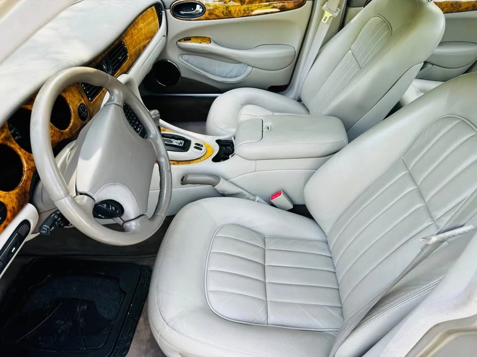 2000 Jaguar X308 XJ - Image 16 of 20