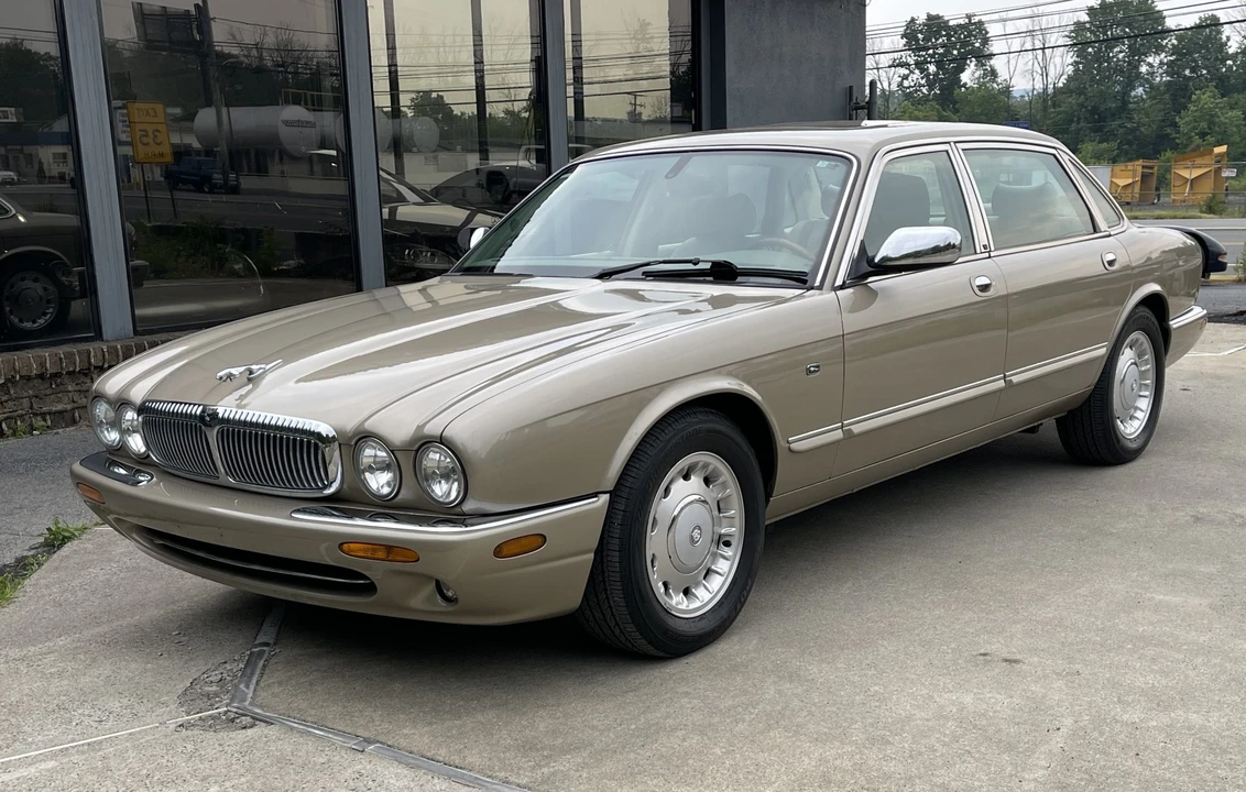 2000 Jaguar X308 XJ - Image 4 of 31