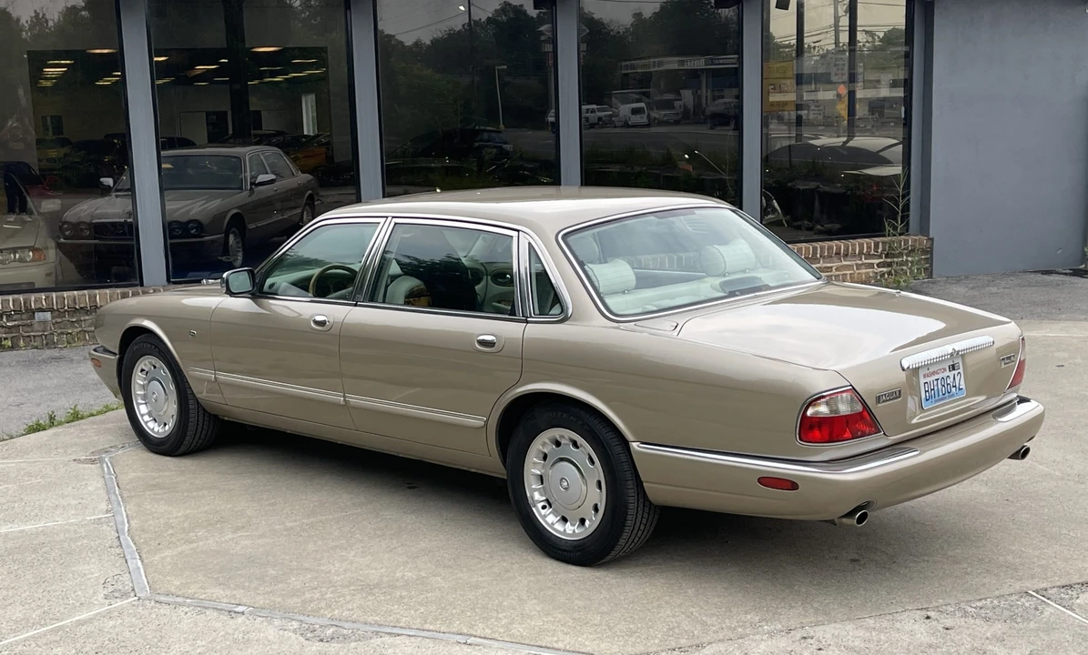 2000 Jaguar X308 XJ - Image 13 of 31