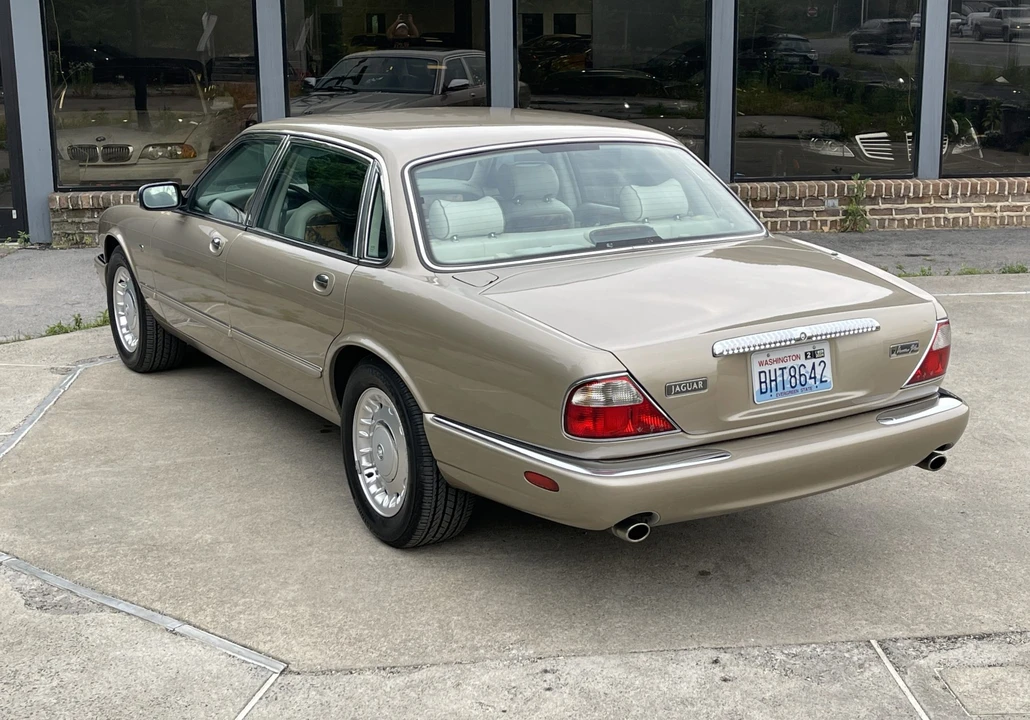 2000 Jaguar X308 XJ - Image 18 of 31