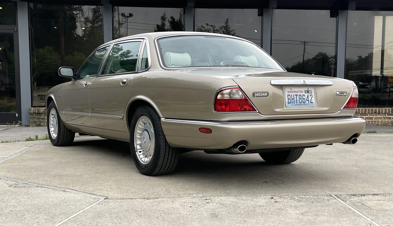 2000 Jaguar X308 XJ - Image 15 of 31