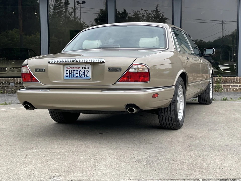 2000 Jaguar X308 XJ - Image 25 of 31