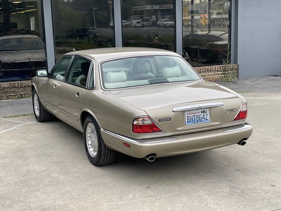 2000 Jaguar X308 XJ - Image 19 of 31