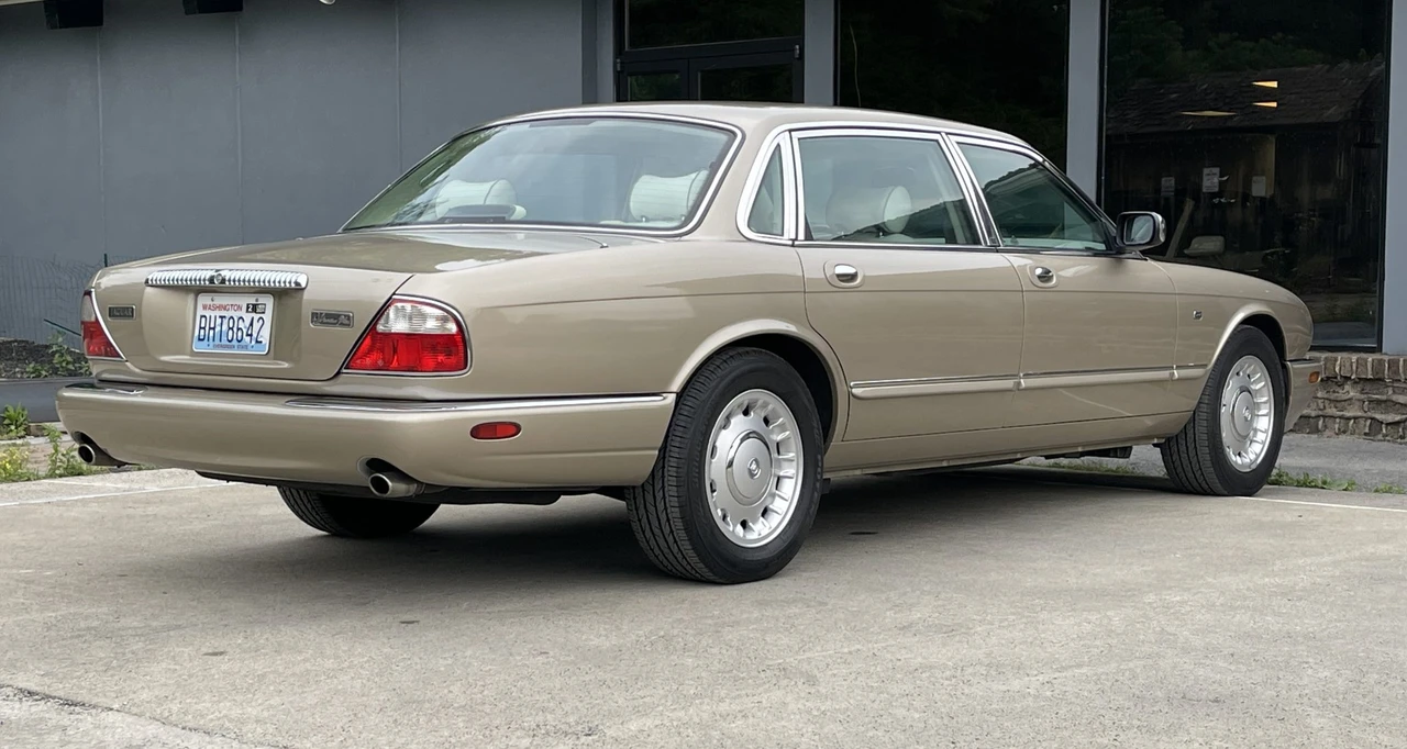 2000 Jaguar X308 XJ - Image 29 of 31