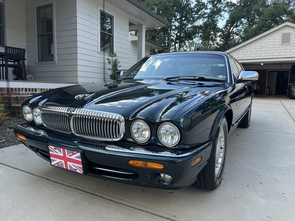 2000 Jaguar X308 XJ - Image 2 of 31