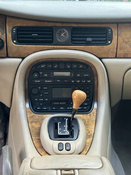 2000 Jaguar X308 XJ - Image 21 of 31