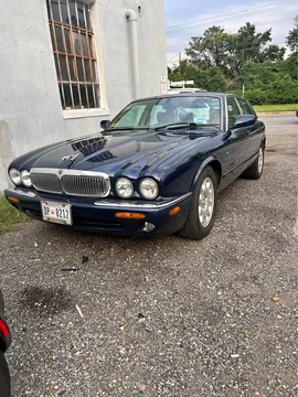 2000 Jaguar XJ XJ Sedan 4D