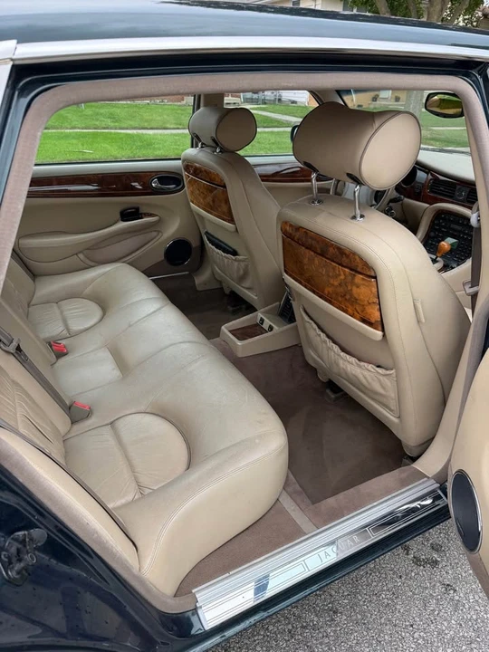 2000 Jaguar X308 XJ - Image 11 of 18
