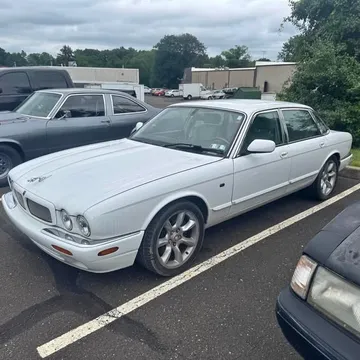 2000 Jaguar XJ XJR Supercharged Sedan