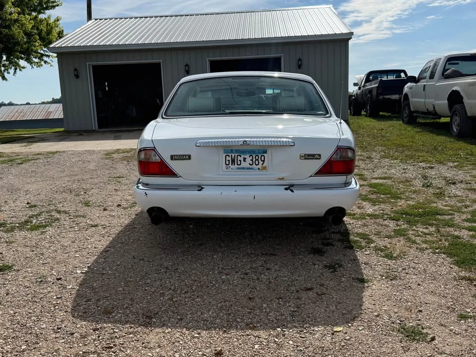 2000 Jaguar X308 XJ - Image 3 of 13