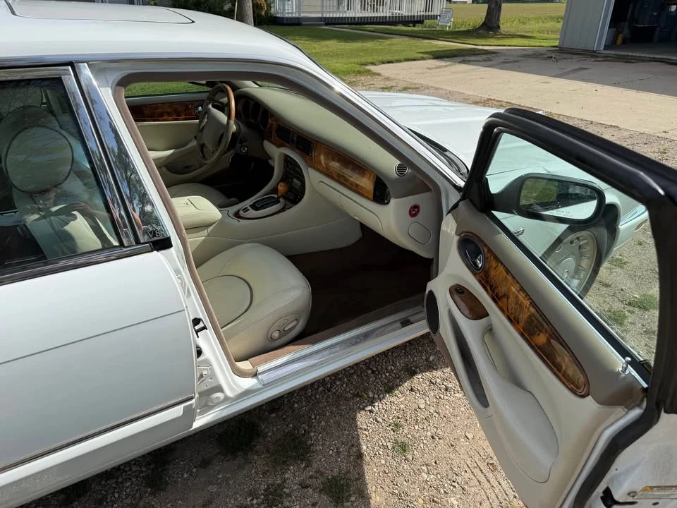 2000 Jaguar X308 XJ - Image 12 of 13