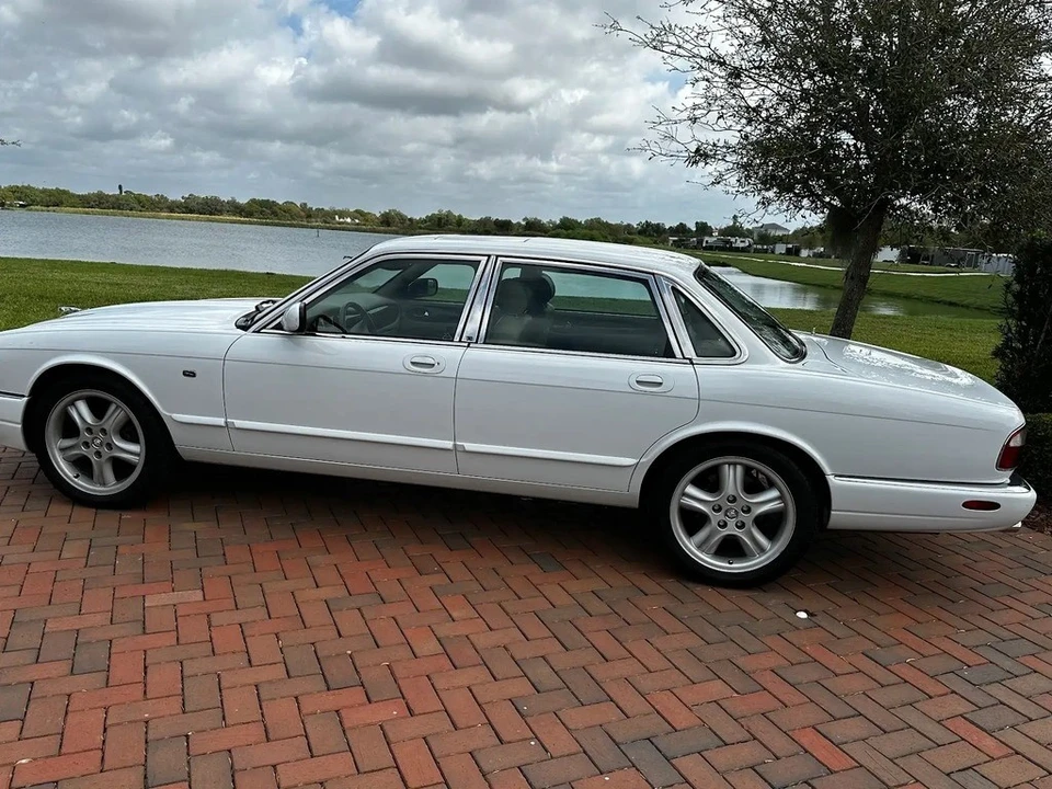 2000 Jaguar X308 XJ - Image 5 of 21