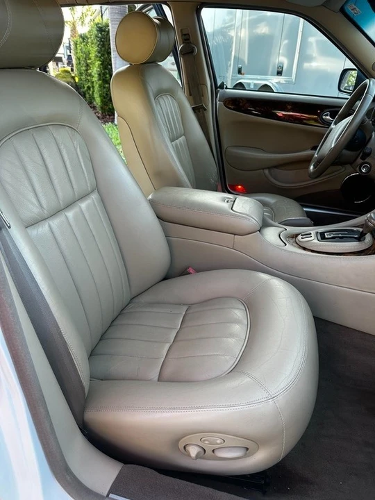 2000 Jaguar X308 XJ - Image 9 of 21