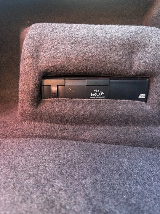 2000 Jaguar X308 XJ - Image 18 of 21