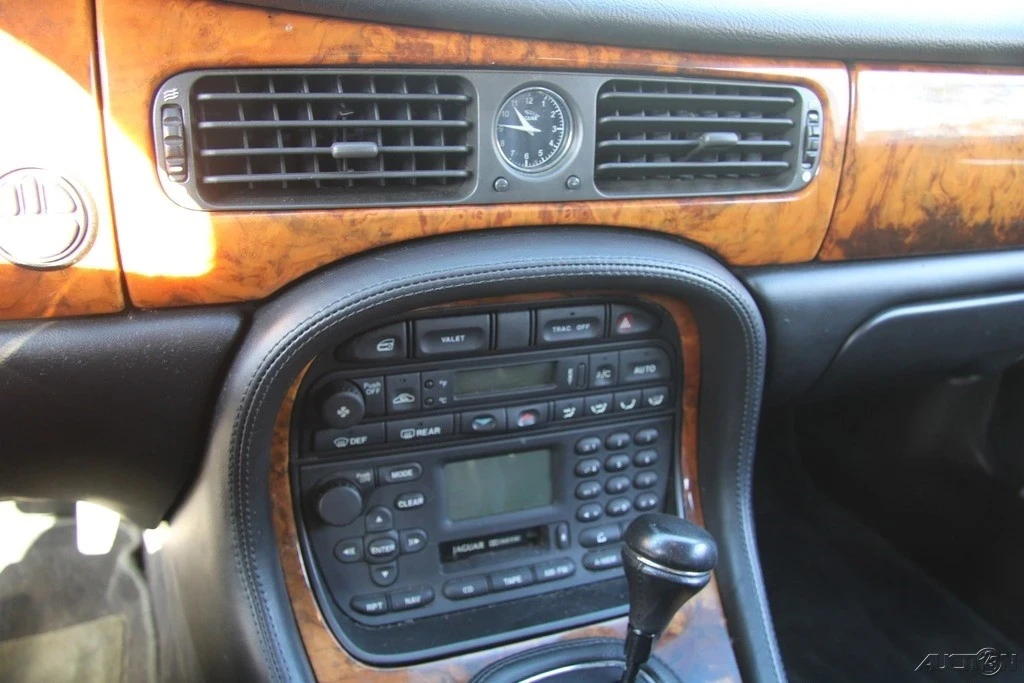 2000 Jaguar X308 XJ - Image 19 of 21