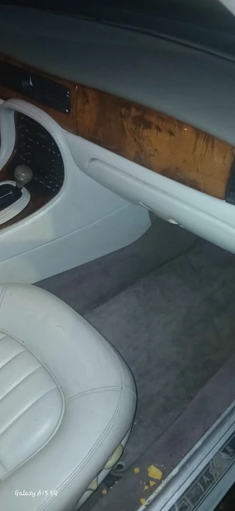 2000 Jaguar X308 XJ - Image 7 of 12