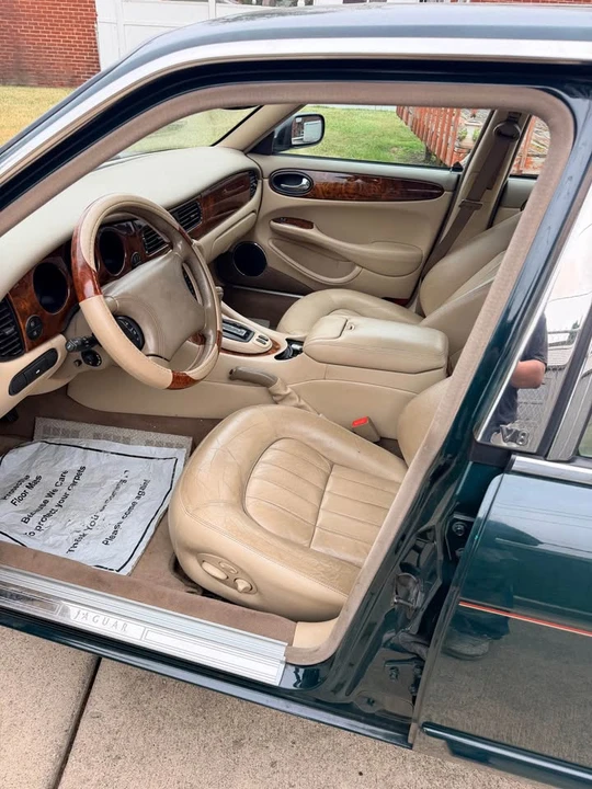 2000 Jaguar X308 XJ - Image 3 of 12