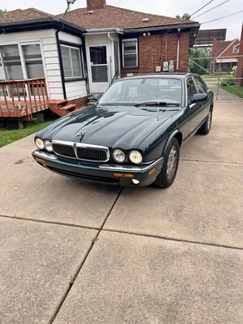 2000 Jaguar XJ XJ8 Sedan 4D